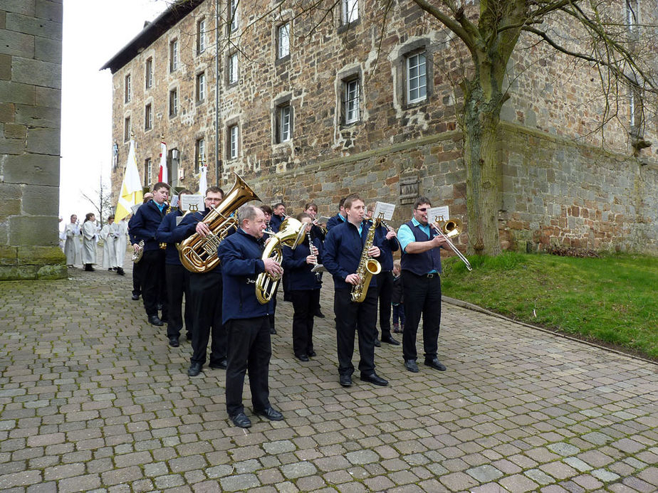 1. Heilige Kommunion in St. Crescentius (Foto: Karl-Franz Thiede)